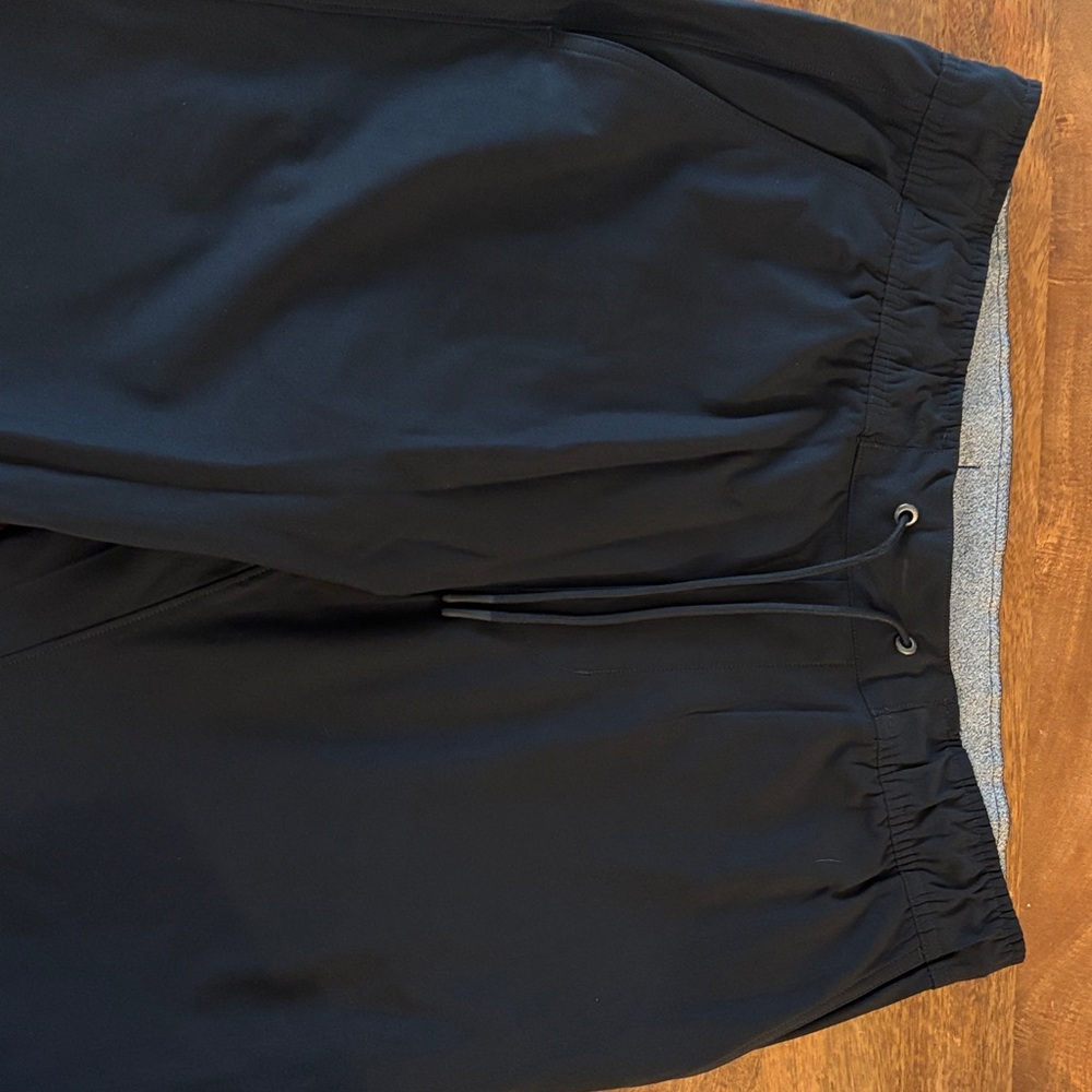 Men's Black Vuori Meta size L elastic waist pants - Picture 5 of 6